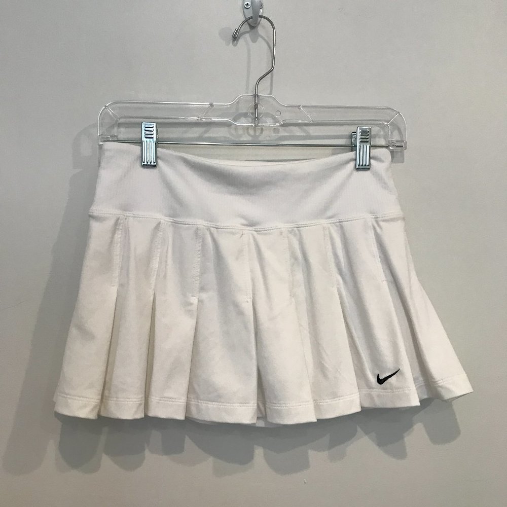 NIKE // Dri Fit Skort